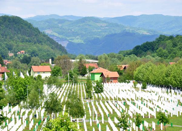 potocari srebrenica naslovna potocari srebrenica naslovna