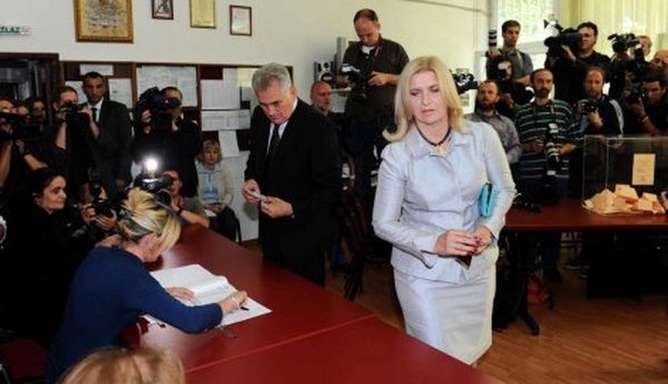 Glasao kandidat SNS za predsjednika Tomislav Nikolić