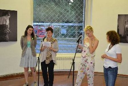 Otvorena izložba fotografija 'Majke' Monike Redzisz i Monike Berežecka 