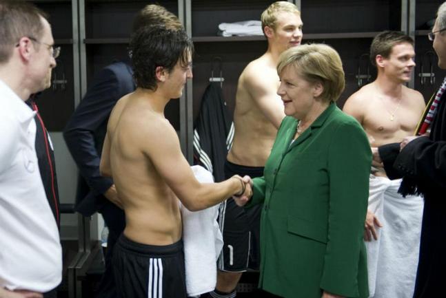 Merkel s reprezentacijom Merkel s reprezentacijom