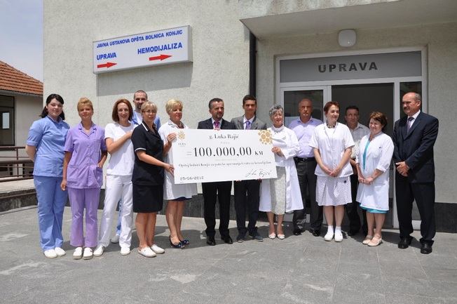 Luka Rajić donirao 100.000 KM Centru za hemodijalizu Op&scaron;te bolnice Konjic 