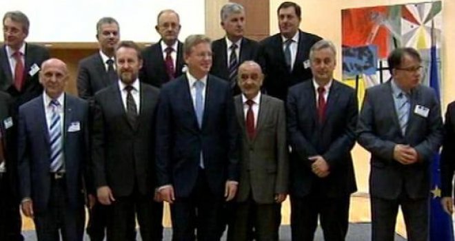 Japanski ambasador održao lekciju političarima u BiH: 'Vi ste korumpirana i bezobzirna kasta'