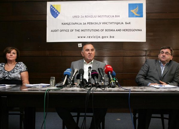 ured za reviziju press