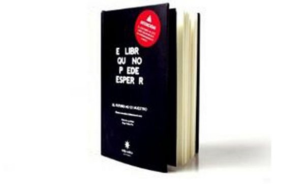 Knjiga koja se samouništava ako se sporo čita Knjiga koja se samouništava ako se sporo čita