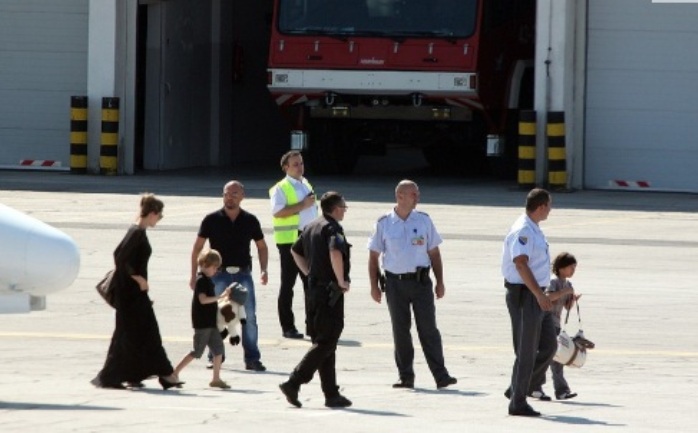 Angelina Jolie sletjela na Aerodorom Sarajevo/ Foto: 24sata.hr