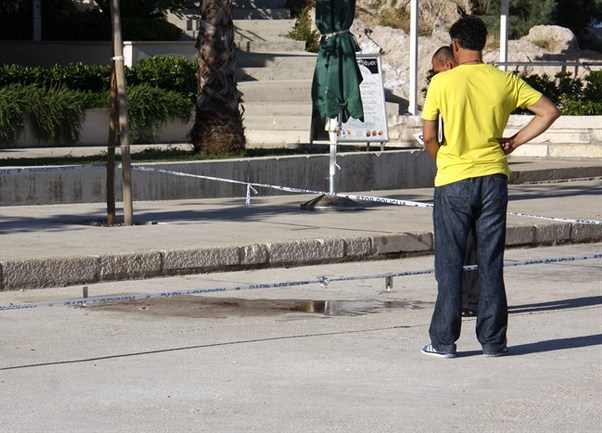 Masovna tuča ispred hotela Osejava u makarskoj Masovna tuča ispred hotela Osejava u makarskoj