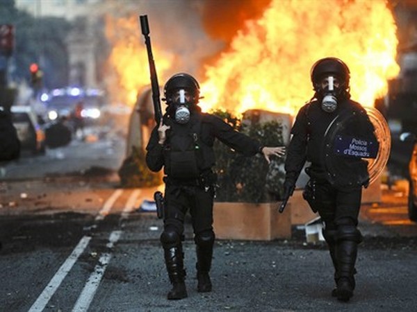 Pogledajte obračun &Scaron;panaca s vladinim mjerama &scaron;tednje