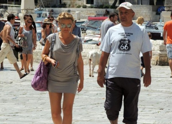 Mirjana Hrga s mužem na Hvaru