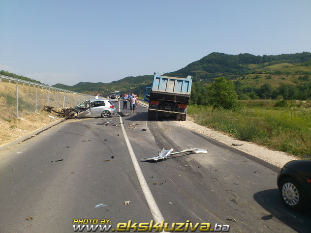 sudar golfa i kamiona