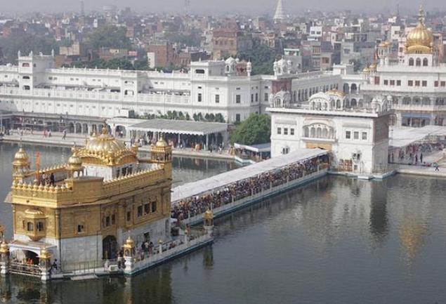 Hram Sikha u Amritsaru Hram Sikha u Amritsaru