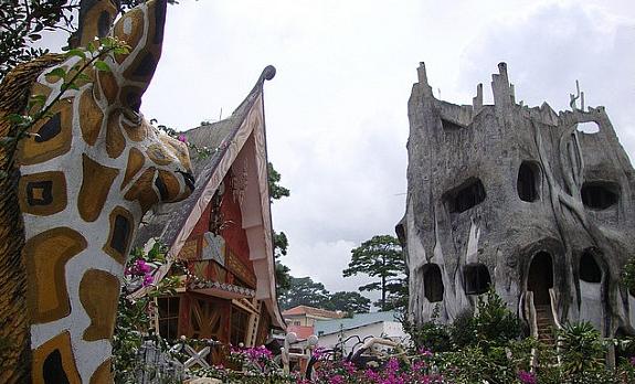 vijetnamska luda kuća vijetnamska luda kuća