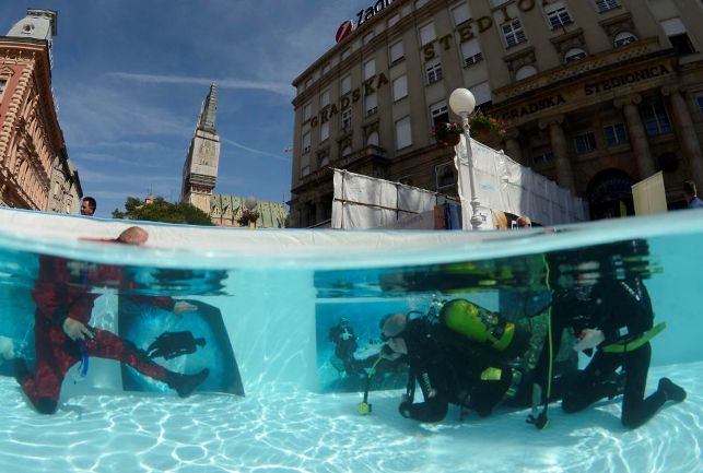 Izložba pod vodom u Zagrebu