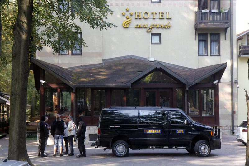 SIPA pretresa hotel Casa Grande, foto: DEPO Portal