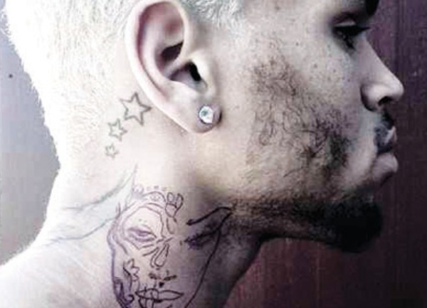 Chris Brown-Rihanna tetovaža