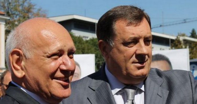 Zašto se gradonačelnik Gavranović plaši demokratije u Banjaluci: Strah od referenduma?!