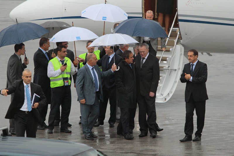 Michel Platini na sarajevskom aerodromu