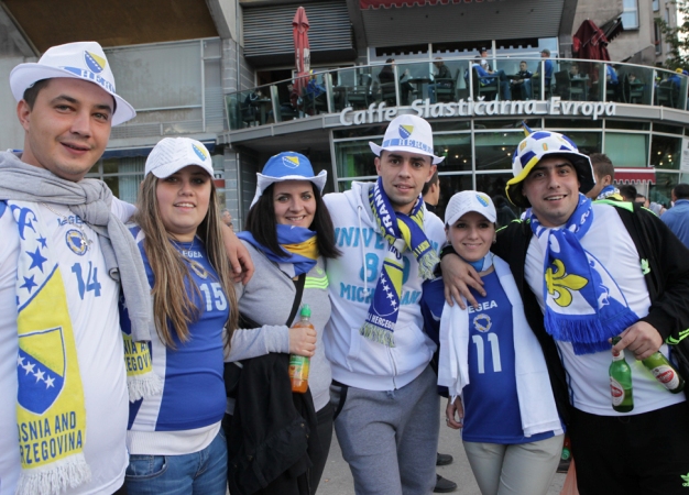 Atmosfera na ulicama Zenice pred utakmicu BiH-Litvanija Atmosfera na ulicama Zenice pred utakmicu BiH-Litvanija