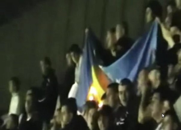 zapalili zastavu BiH