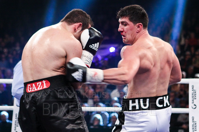 Muamer Hukić odbranio WBO titulu