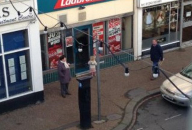 zavezana djevojčica