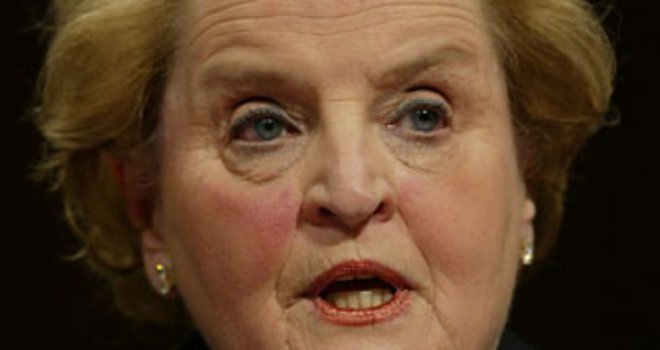 Madeleine Albright poručila: Upisat ću se kao muslimanka!