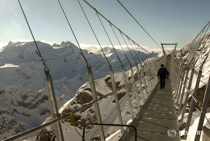 Titlis Cliff Walk