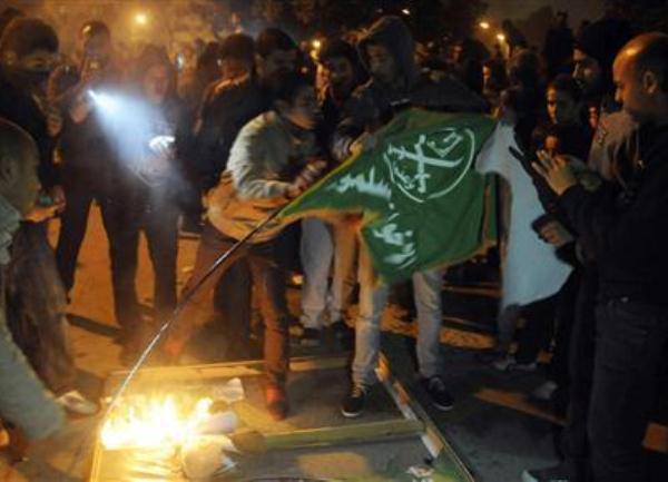 demonstracije protiv mursija egipat