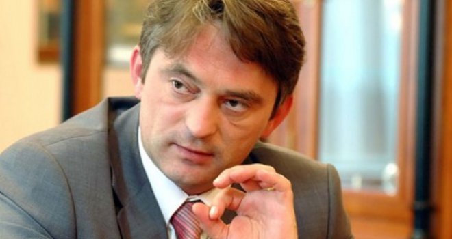 Komšić Ivaniću i Čaviću predstavio ciljeve Demokratske fronte