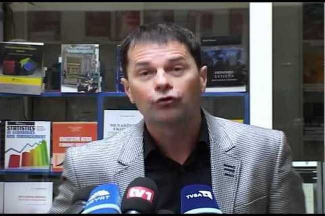 Zehrudin Isaković Zehrudin Isaković