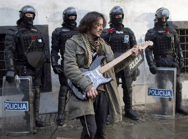 Protesti u Sloveniji - 2012