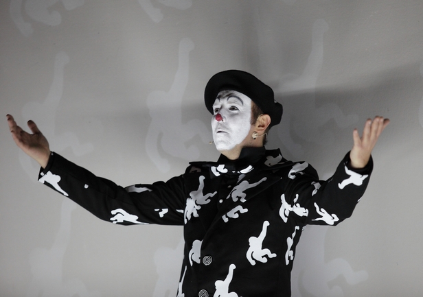 Mujo, Suljo i Fata u dru&scaron;tvu spektakla