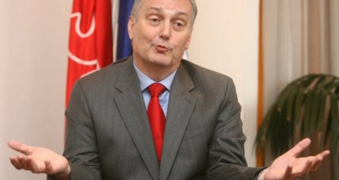 Zlatko Lagumdžija ostaje ministar