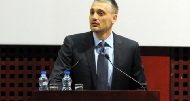 Čedomir Jovanović: Prihvatanje istine o Srebrenici nije izdaja Srbije