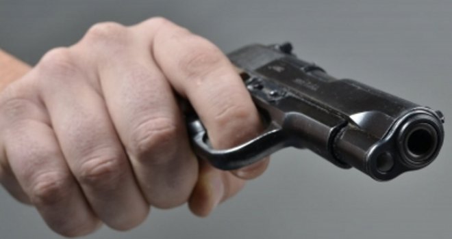 Muškarac kome se sudi u Tirani ubio sudiju: Zapucao u sudnici, ranio još dvoje