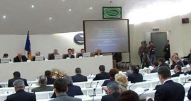 Institucije BiH: Evo koliko je novca u pet mjeseci isplaćeno različitim Upravnim odborima