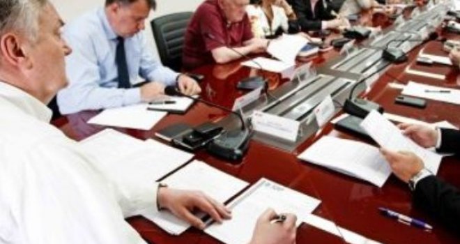 SDP: Ne razgovaramo s bilo kim o bilo kakvoj raspodjeli funkcija u izvršnoj vlasti BiH