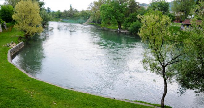 Nesreća kod Kotor Varoša: Okliznuo se dok je pecao pa preminuo