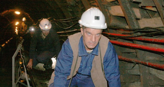 Zenički rudari zakopali se pod zemlju, neće da izađu iz jame Stranjani!