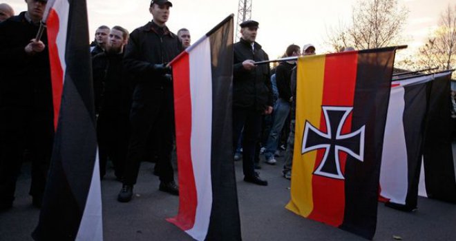 Tajna uspjeha desnih radikala: Nizak IQ i obrazovanje