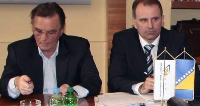 Danas se bira predsjednik Stranke za BiH: Ostaje Jerlagić ili dolazi Hodžić?