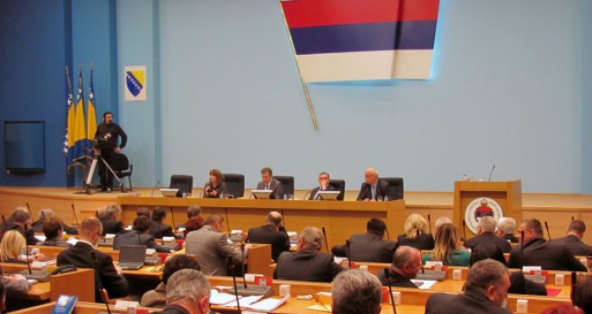 Bošnjački poslanici poručili: Što se nas tiče, niti 9. januar niti drugi datumi neće biti prihvaćeni...
