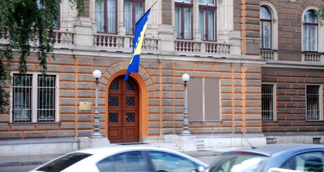 Dan žalosti ne važi za sve državne institucije u BiH: Pogledajte koje?!