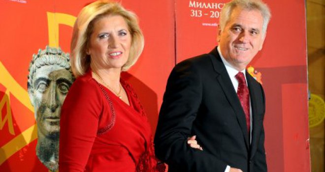U Beogradu akcija za smjenu Tomislava Nikolića - zbog supruge Dragice!