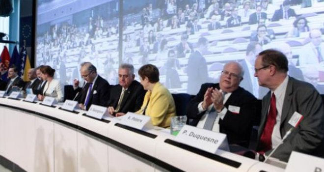 Ko je koliko izdvojio za poplave: EU 195 miliona, Švicarska 14,8, Slovenija i Mađarska po milion...