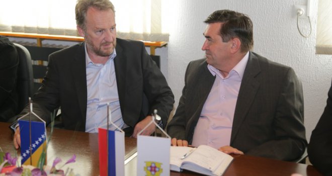 Izetbegović se sastao sa gradonačelnikom Obrenom Petrovićem
