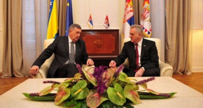 Radmanović: Mirno razvaliti BiH! Nikolić: Kako to, bre? Od Srbije ne očekujte pomoć!