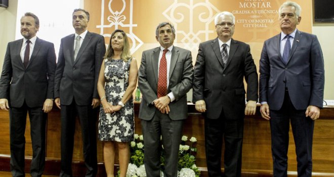 Izetbegović, Josipović, Vujanović i Nikolić potpisali Deklaraciju o nestalim