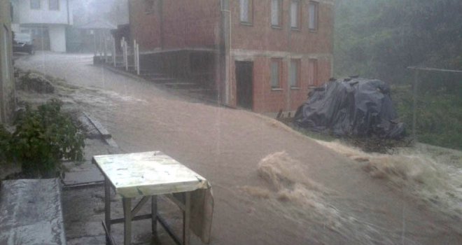 Pozivamo javna preduzeća da pomognu nastradalim u poplavama!