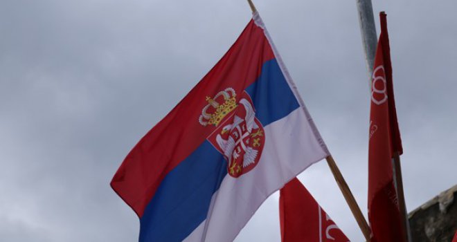 Zastave Srbije 'okitile' Drvar: Slijedi li za ovo kazna?!