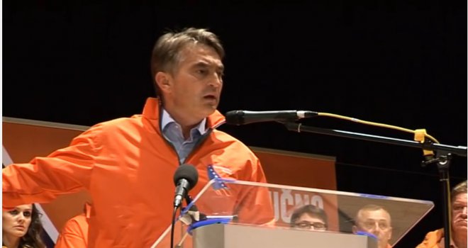 Komšić o ujedinjenju socijaldemokrata: 'Ako na Kongresu SDP-a pobijedi Bogić Bogićević, evo mu sve!'